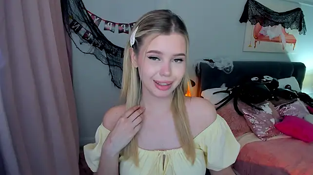 FollowLovee's Live XXX Chat
