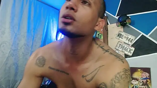 MagnusFrost Chat XXX in diretta