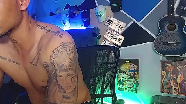 MagnusFrost Webcam Show