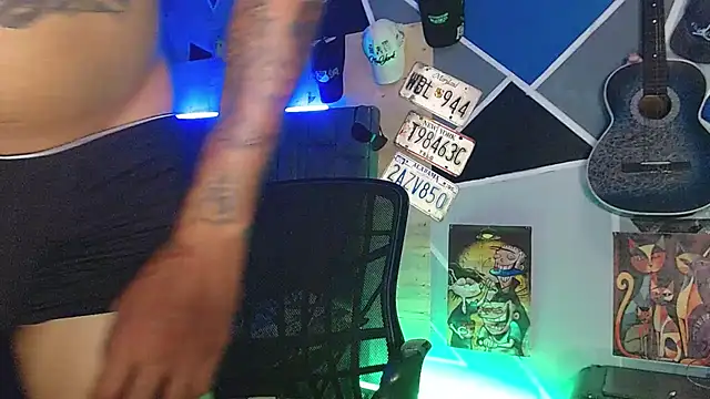 MagnusFrost Show in webcam
