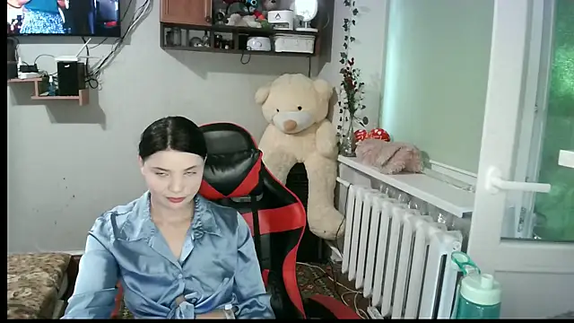 Show modela EllisKiss na web-kameri