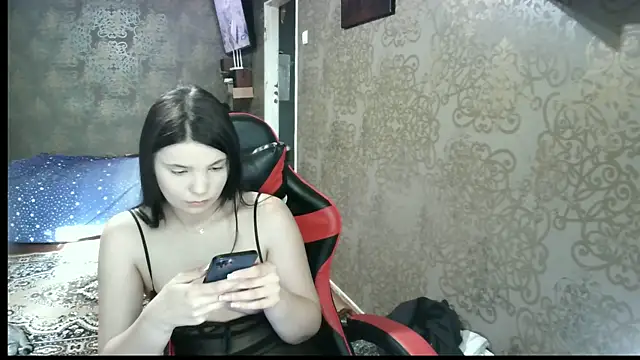 Show modela EllisKiss na web-kameri