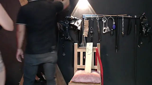kinky_slave_'s Webcam Show