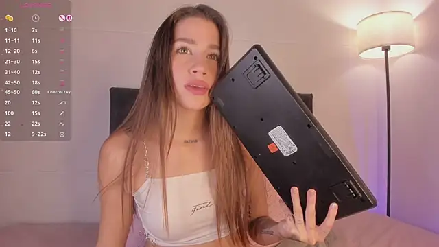 LynnSam_ Chat XXX in diretta