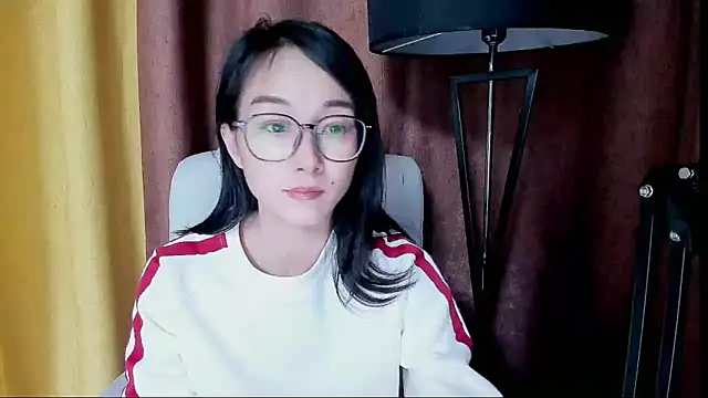 NIAN-ern Live XXX chat