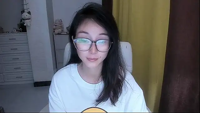 NIAN-er Adlı Modelin Canlı XXX Sohbeti