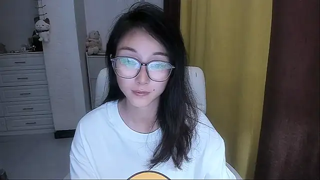 NIAN-ern Live XXX chat