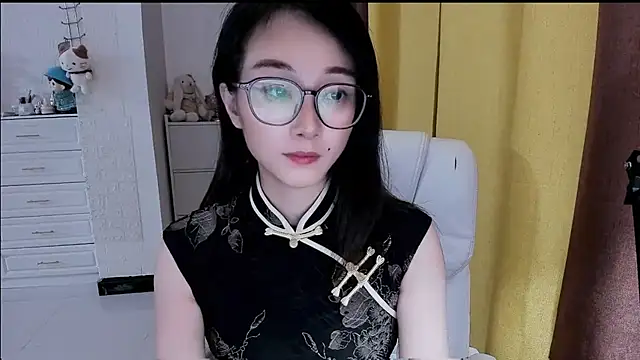 NIAN-ern Live XXX chat