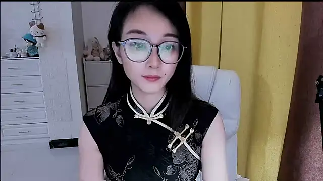 NIAN-ern Live XXX chat