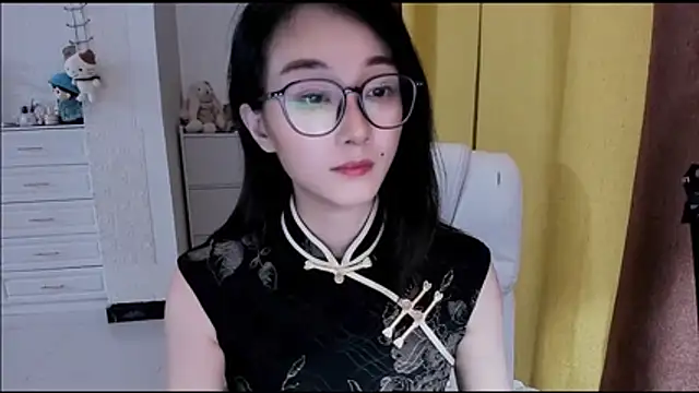 NIAN-ern Live XXX chat