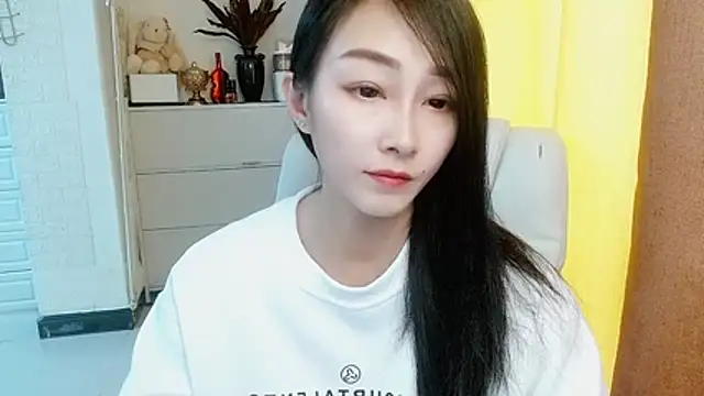 NIAN-er Adlı Modelin Canlı XXX Sohbeti