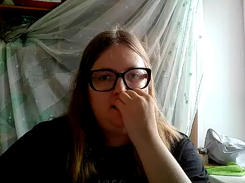 DesireMelissan Webbikameraesitys