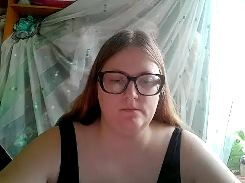 Chatroom XXX en direct de DesireMelissa
