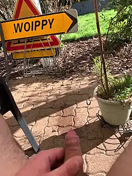 Show modela SauTheGod8 na web-kameri