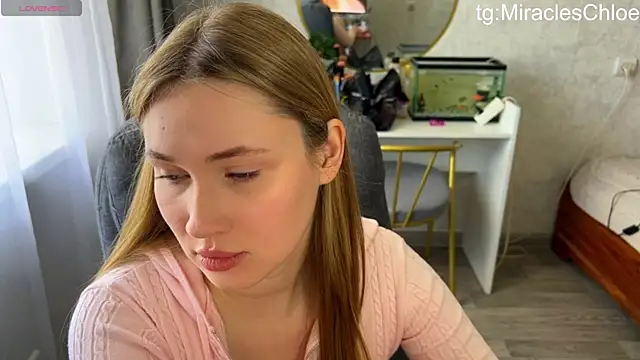 ChloeMillerMeow's Live XXX Chat