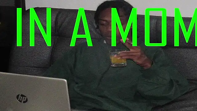 Larry-n-clouds' Webcam Show