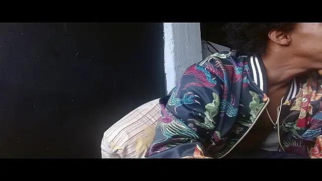 Larry-n-clouds Show Webcam