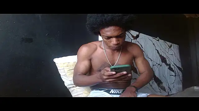 Larry-n-clouds Pertunjukan Webcam