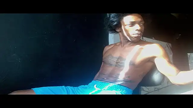 Larry-n-clouds' Webcam Show