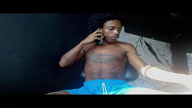 Larry-n-clouds' Webcam Show