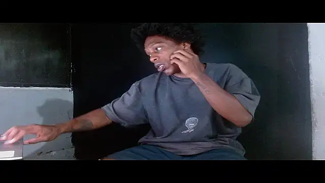 Larry-n-clouds Webcam show