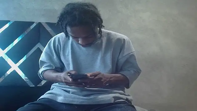 Larry-n-clouds Live XXX-chat