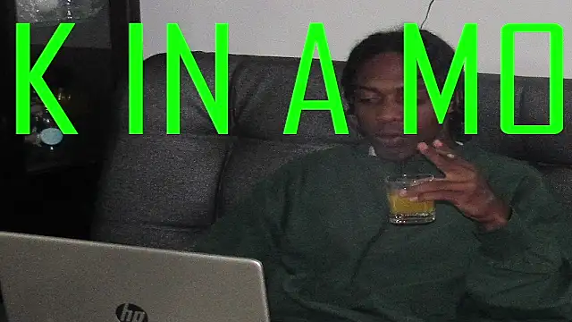 Larry-n-clouds' Webcam Show