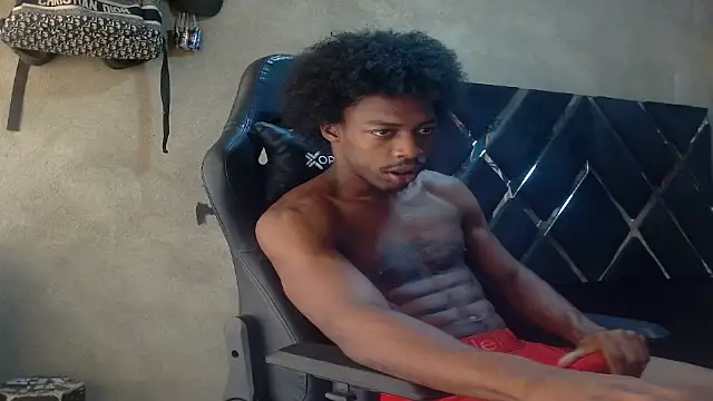 Larry-n-clouds' Webcam Show