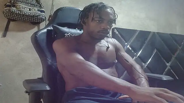 Larry-n-clouds' Webcam Show