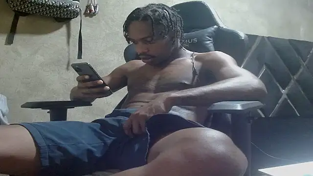 Larry-n-clouds' Webcam Show