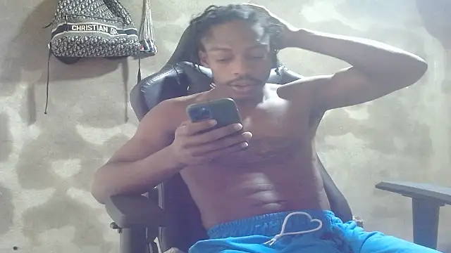 عرض كام Larry-n-clouds