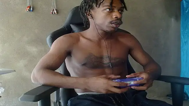 Larry-n-clouds' Webcam Show