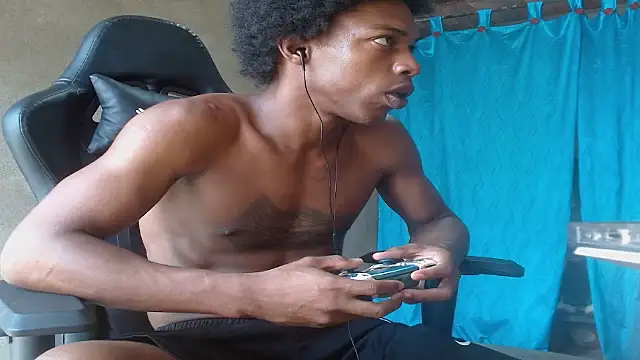Larry-n-clouds' Webcam Show