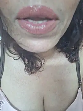 Chat XXX en directo de Rahaf11