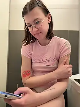 RinaCat Adlı Modelin Canlı XXX Sohbeti