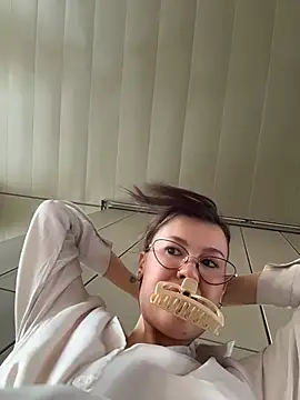 RinaCat's Live XXX Chat