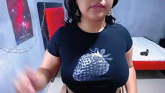 XXX chat uživo modela Sweettei