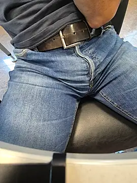 alessandroman2114 – webcam-show