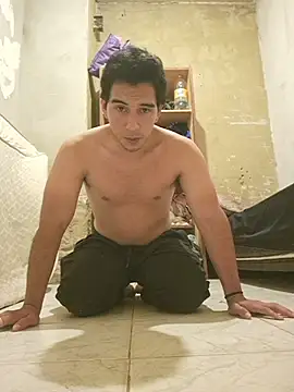 X_xtomas_x Show in webcam