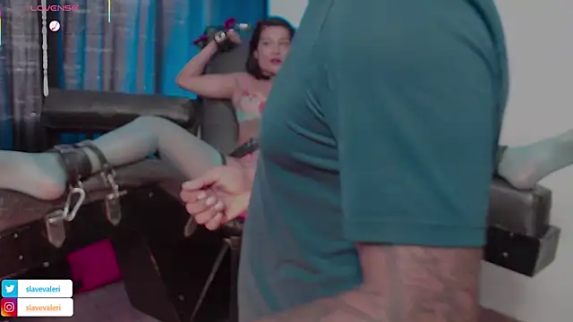 Webkamerová show kenllyhot_and_valeriahell