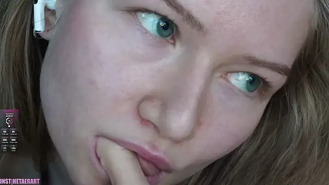hetaerart live XXX chat