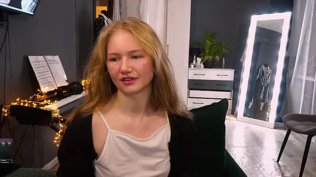 hetaerartn Live XXX chat