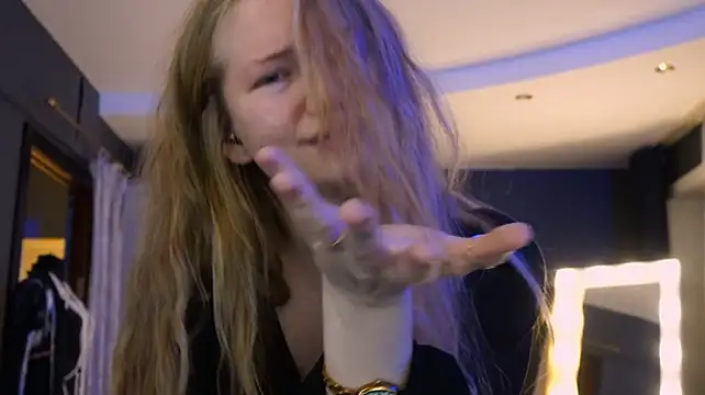 hetaerart – Naživo XXX chat