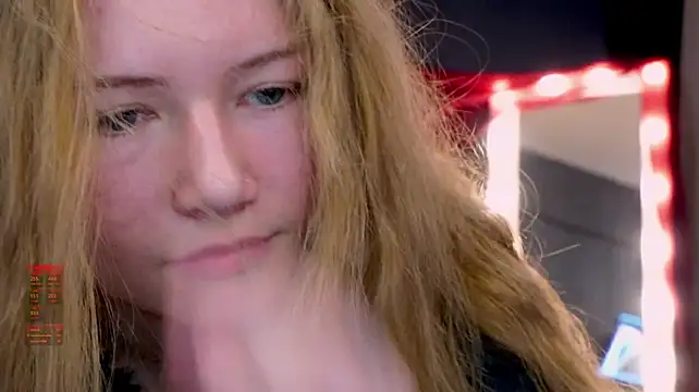 hetaerart Live XXX Chat