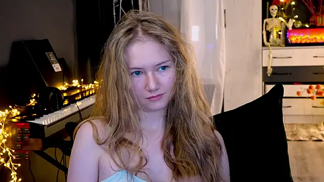 hetaerart live XXX chat
