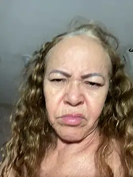 Granny6boys' Live XXX Chat