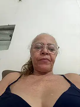 Granny6boys live XXX chat