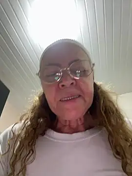 Granny6boys – Naživo XXX chat