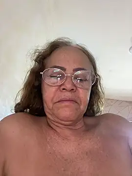Granny6boys Adlı Modelin Canlı XXX Sohbeti