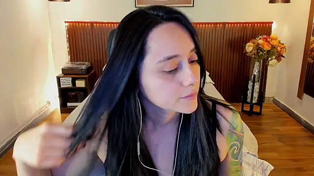 Chat +18 de KatherineBond ao vivo